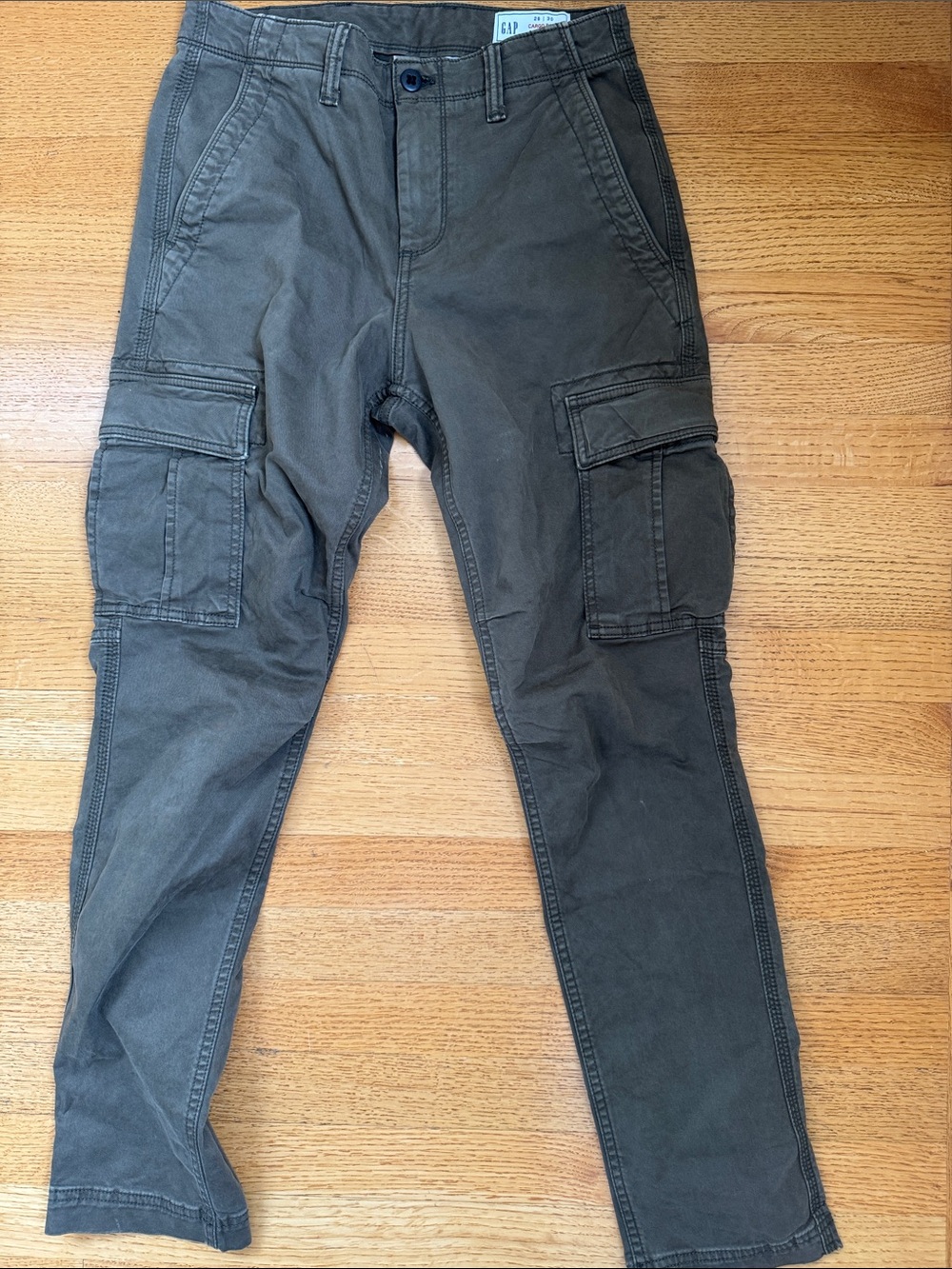 GAP Men’s Cargo Pants in Canyon Brown 28x30